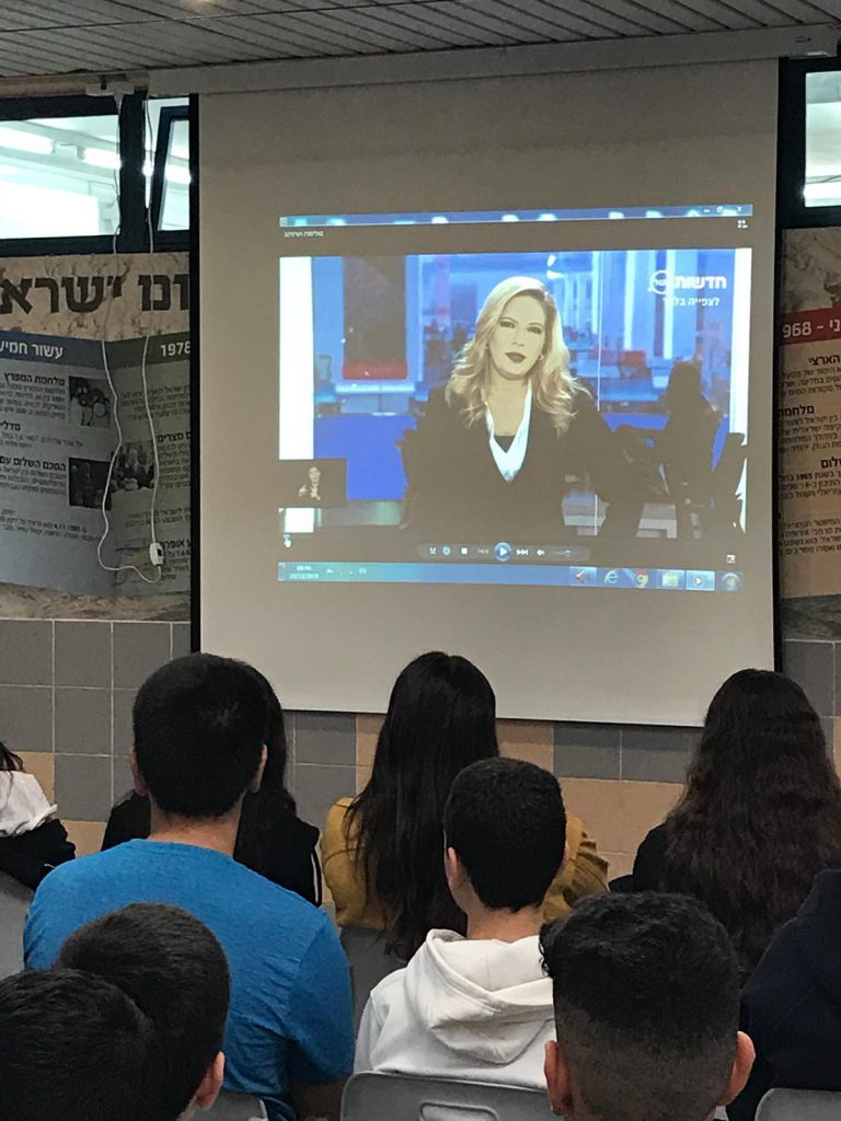 ח 3